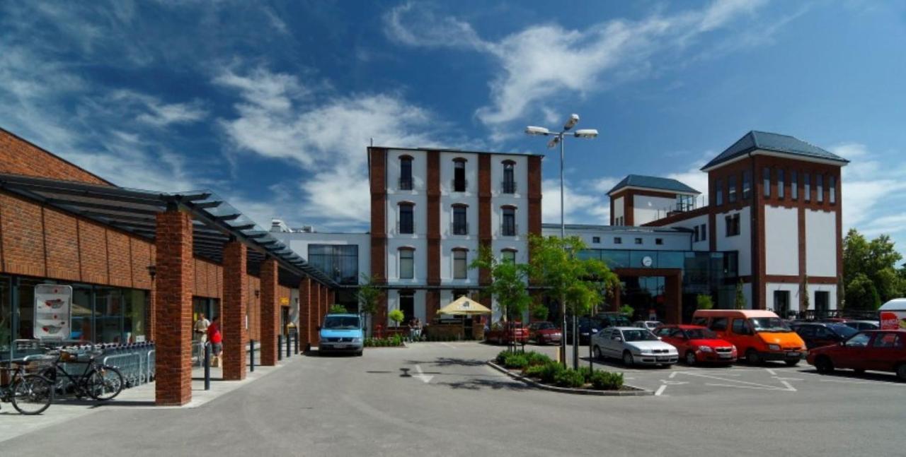 Arena Hotel Šamorín מראה חיצוני תמונה
